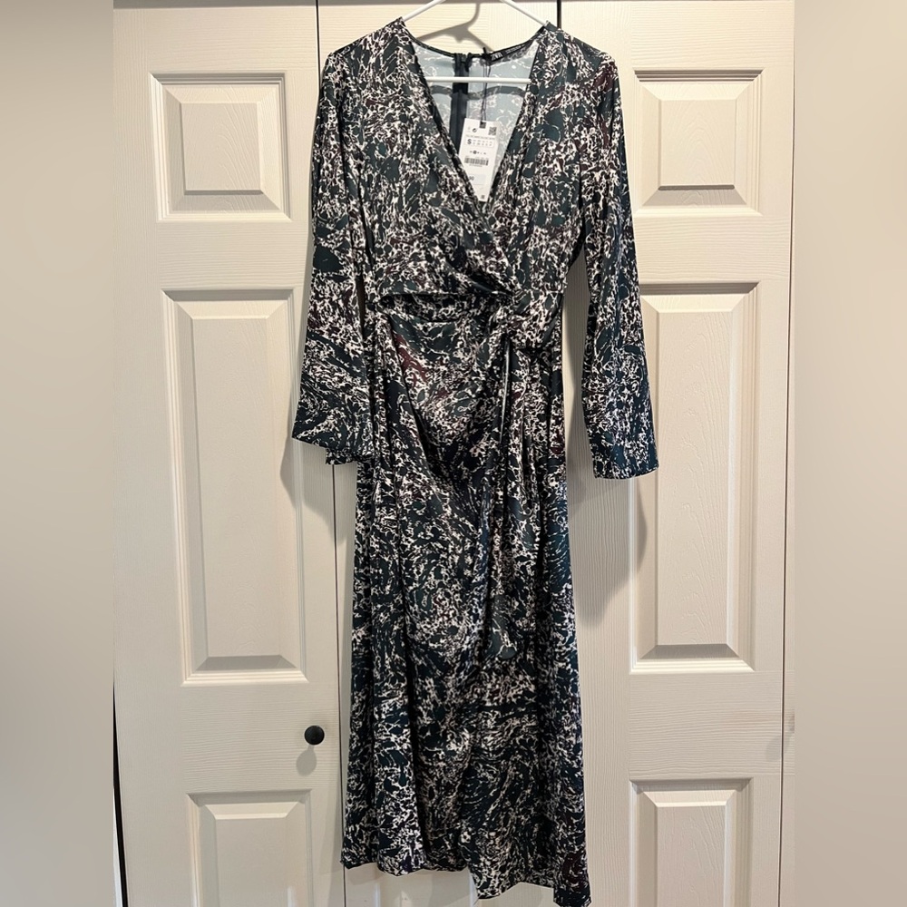 NWT Zara wrap dress.